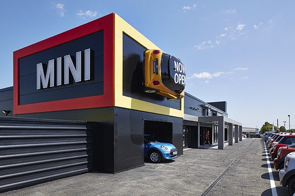 Mini